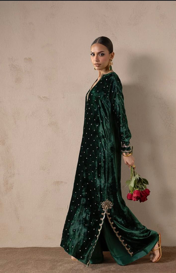 Signature Emerald Velvet 3-Piece